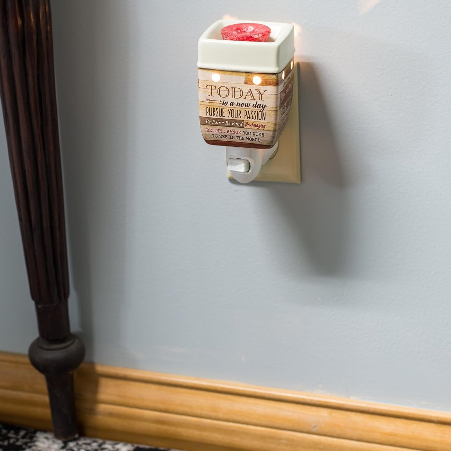 Elanze Designs Today Aspire Change The World Wood Look Stoneware Electric Plug-in Wax Tart Oil Warmer