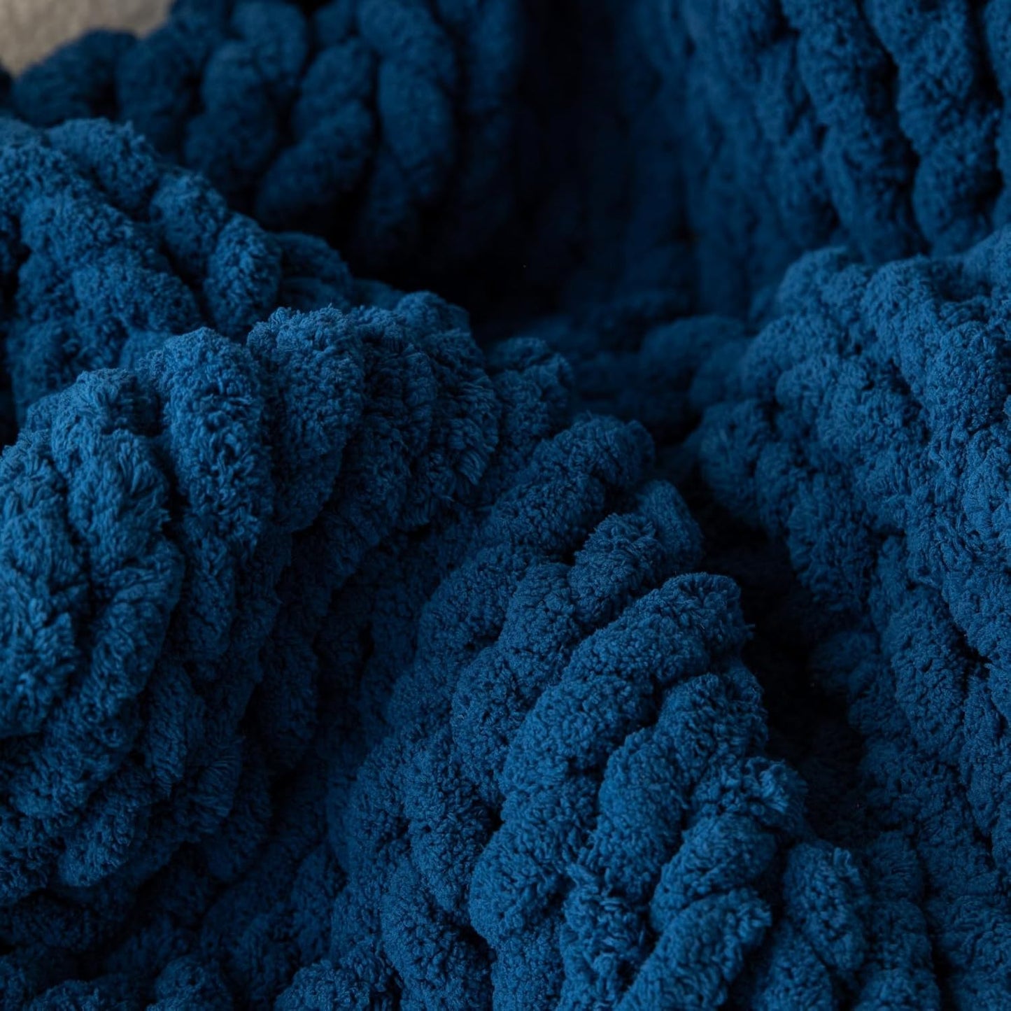WESHIONGOO Chunky Knit Blanket Throw 40"*40" Knitted Throw Blankets for Couch Bed Fluffy Soft Blanket with Jumbo Chenille Yarn Thick 100% Handmade(Navy Blue)
