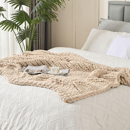 Esterra Chunky Knit Blanket Throw 50"x60", 100% Hand Knitted Chenille Throw Blanket, Cozy Soft Thick Cable Knit Throw Large Rope Knot Crochet Throw Blanket for Sofa Couch Bed, Sandshell/Oatmeal