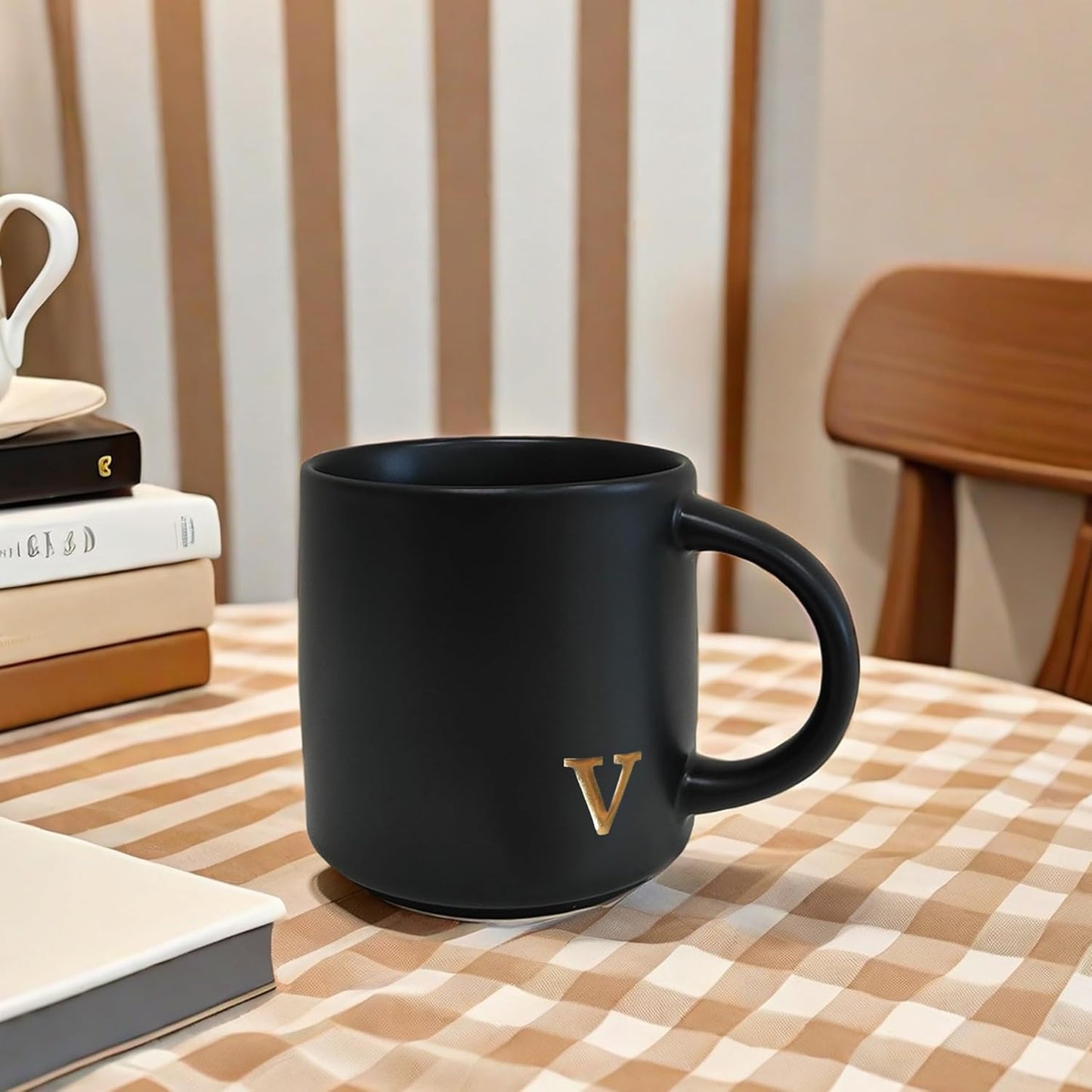 COLLECTIVE HOME - Black Monogram Ceramic Mugs, 15 oz Golden Initial Coffee Cups, Elegant Alphabet Tea Mugs, Personalized Halloween Mug with Gift Box, Perfect for Office and Home Décor (v)