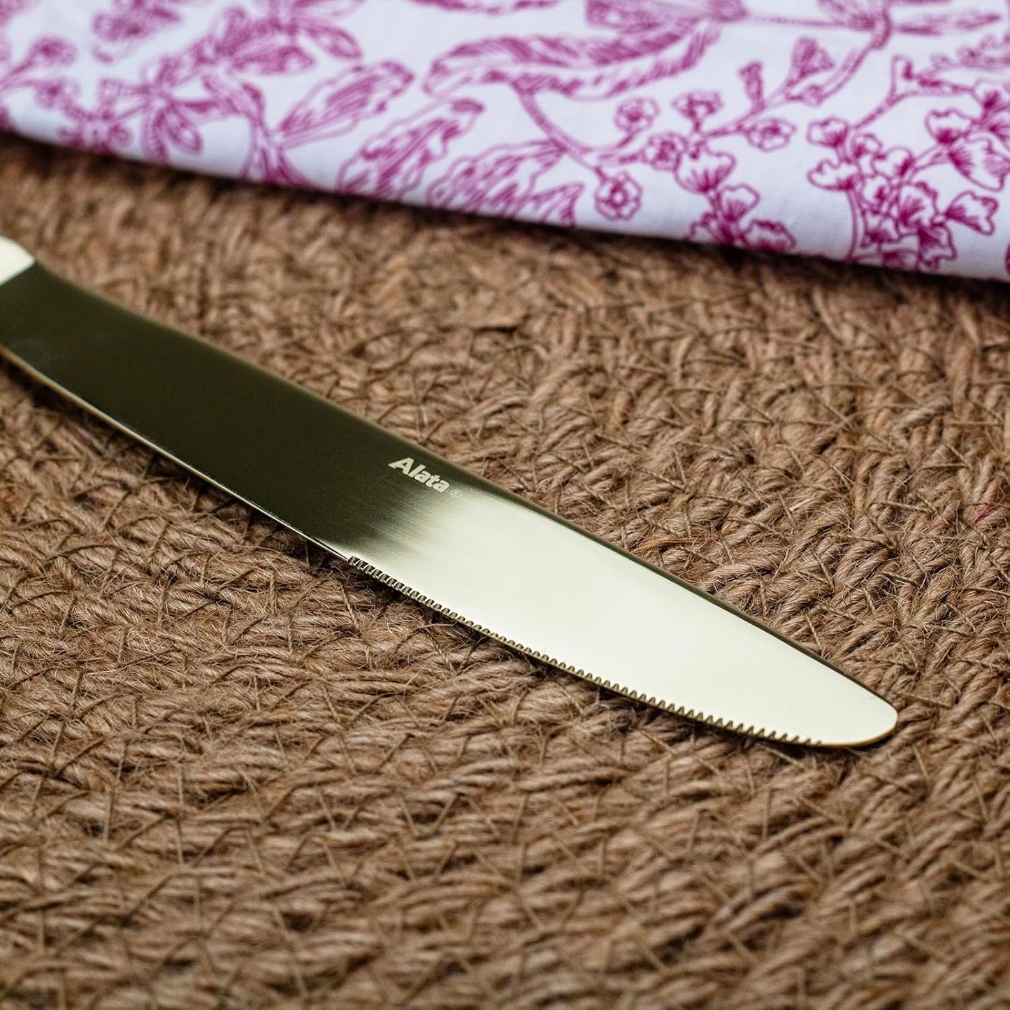 Alata Kate Champagne Gold Mirror 40-Piece Silverware Set,Service for 8,Stainless Steel Flatware Set,Mirror Cutlery Set,Dishwasher Safe