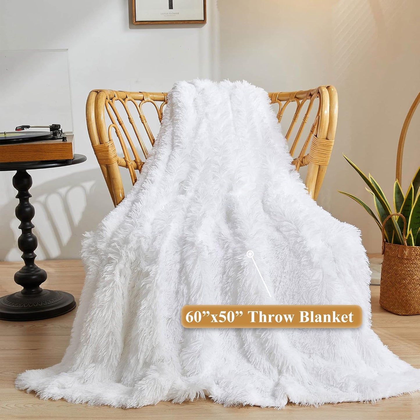 XeGe Luxury Faux Fur Throw Blanket, White Soft 50x60 Fluffy Blanket Throw, Shaggy Plush Decorative Couch Blanket, Cute Furry Throw Holidy Fuzzy Lap Blanket for Kids Women Men Teen Girls White