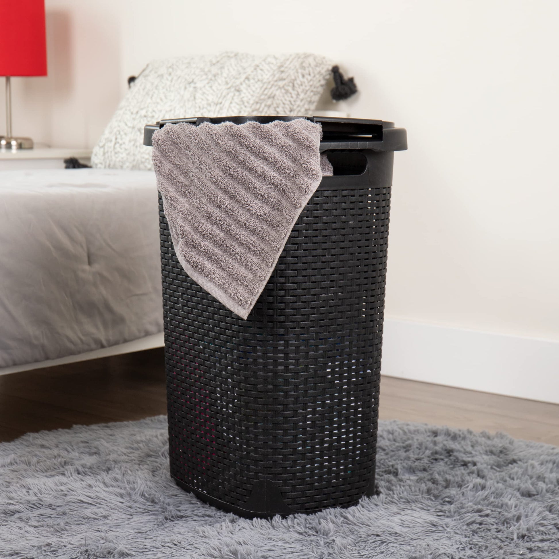 Mind Reader 60L Slim Laundry Hamper, Clothes Basket, Lid, Wicker Design, Plastic, 17.65"L x 13.75"W