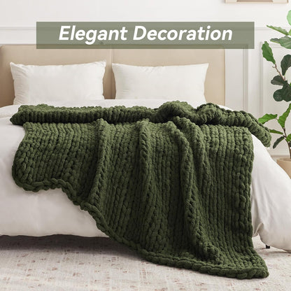 Chunky Knit Throw Blanket, 60''*80'' Knitted Throw Chenille Yarn for Bed Couch, Handmade Green Crochet Big Thick Blanket, Machine Washable Cute Comfy Blanket for Home Decor