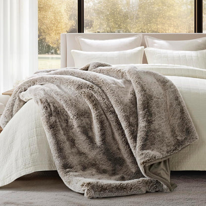 Luxury Soft Faux Chinchilla Fur Throw Blanket for Couch, Warm Thick Heavy Winter Throw Blanket 1220GSM for Bed, Fluffy Cozy Mink Blanket with Reversible Velvet, Champagne Fawn, 50"x60"