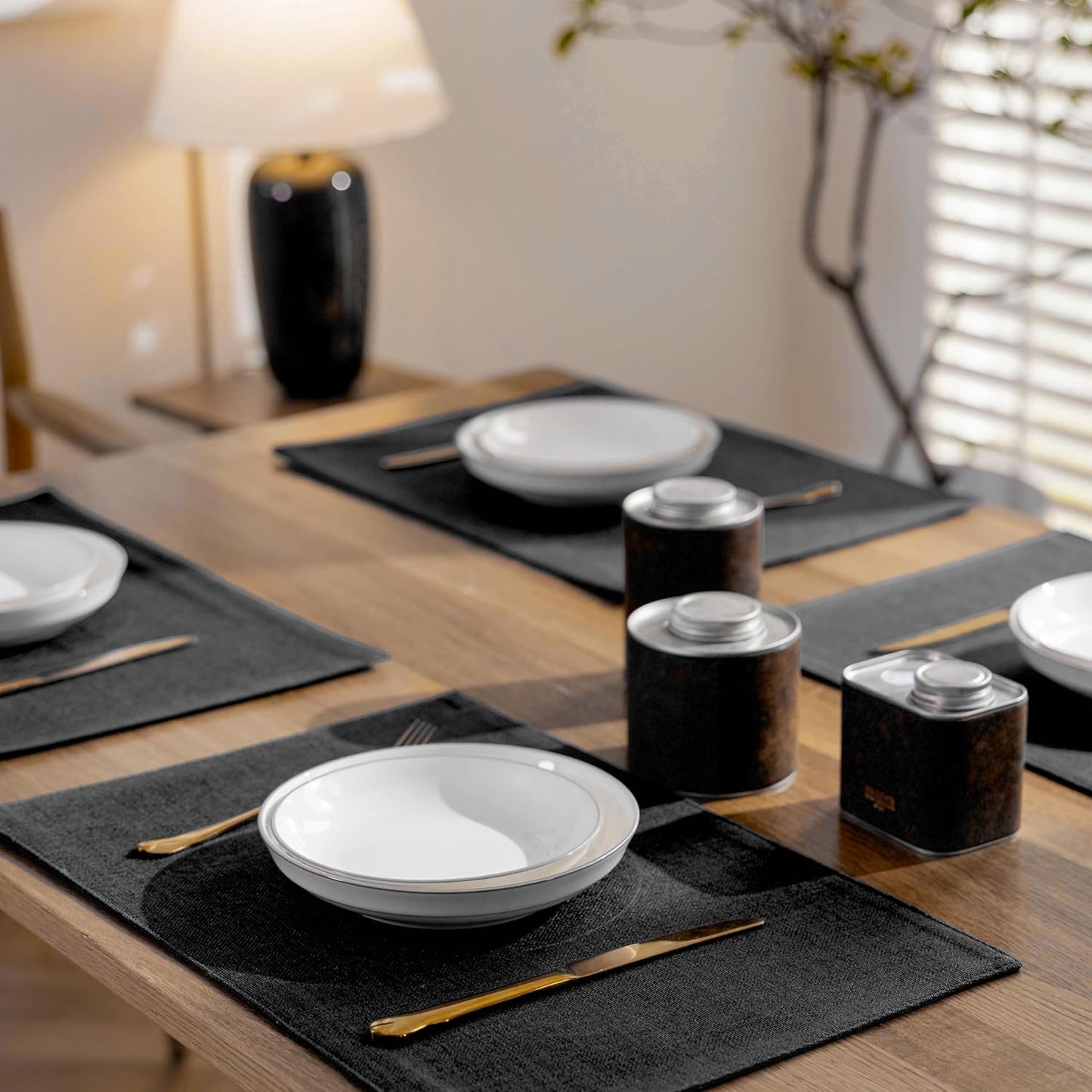 Demetex Black Placemats Set of 4 Stain Resistant Cloth Place Mats Heat Resistant Linen Table Plate Mats for Kitchen Dining Party Gathering, Black