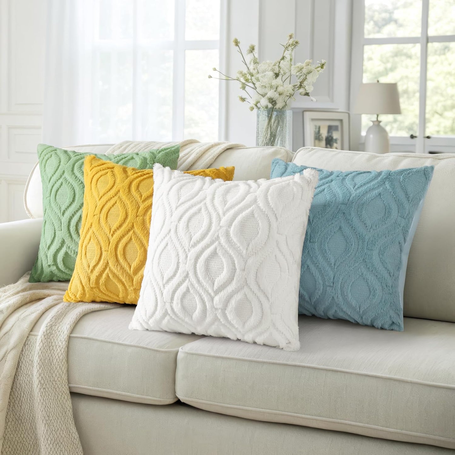 decorUhome Throw Pillow Covers 16x16 Inch Set of 2, Soft Plush Decorative Faux Fur Cream Beige Solid Couch Pillow Covers, Accent Farmhouse Neutral Square Euro Pillow Cases for Sofa Bed Living Room