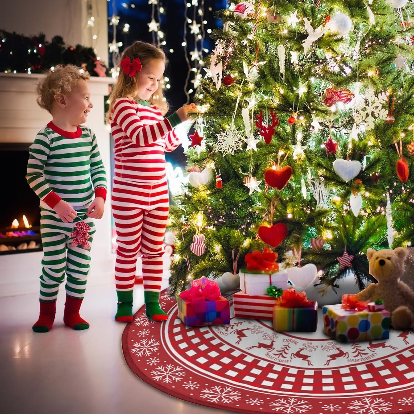 Christmas Tree Skirt, Red Tree Skirts 48 Inch with Snowflake Reindeer Rustic Farmhouse Xmas Tree Skirt Christmas Decorations for Holiday Party Decor Indoor Outdoor
