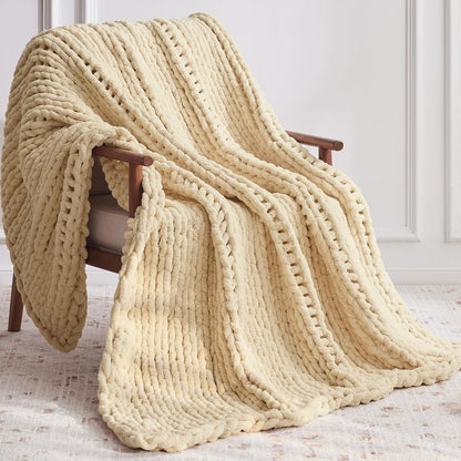 Chunky Knit Throw Blanket, 30''*40'' Knitted Throw Chenille Yarn for Bed Couch, Handmade Oatmeal Crochet Big Thick Blanket, Machine Washable Cute Comfy Blanket for Home Decor