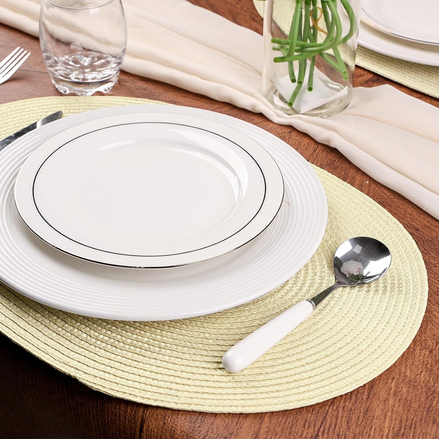 AHHFSMEI Placemats Set of 6 for Dining Table Washable Woven Vinyl Non-Slip 18x12 inches Placemat Heat-Resistant Durable Table Mats for Dining Table Easy to Clean (Ivory)