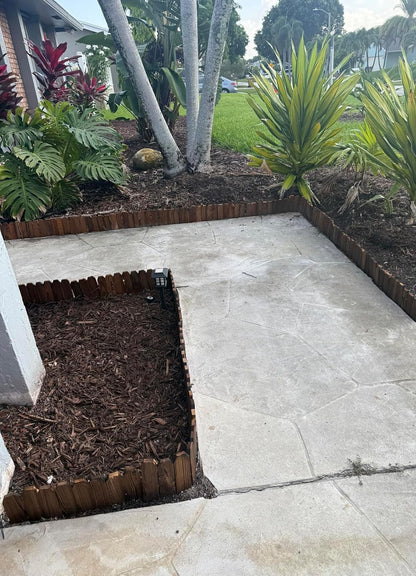 Wood Fence Border for Garden Beds – 9.8" H x 47" L Wooden Landscape Edging Panels, Rustic Decorative Outdoor Divider for Lawn, Path, and Yard Design