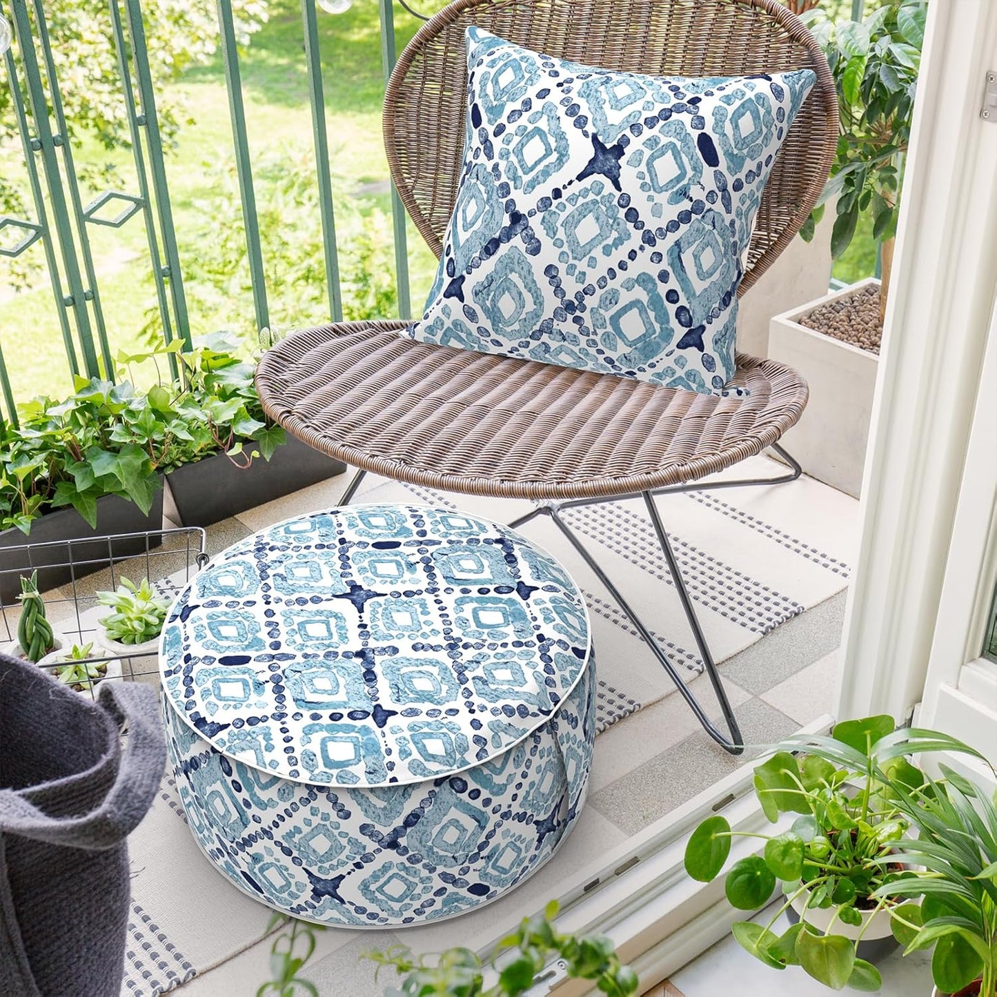 Inflatable Ottoman Stool D21 xH9 for Outdoor/Indoor Use, Water Repellent Patio Foot Rest with Portable Handle,Round Pouf Ottoman Suitable for Garden,Deck and Camping - Boho Geometry Blue