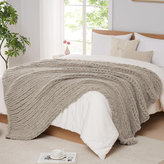 L'AGRATY Chunky Knit Blanket Throw: 50''x60'' Chenille Chunky Knitted Throw Blanket for Bed Couch - Handmade Thick Big Cable Knit Blanket - Large Crochet Rope Blanket for Home Decor(Light Linen)
