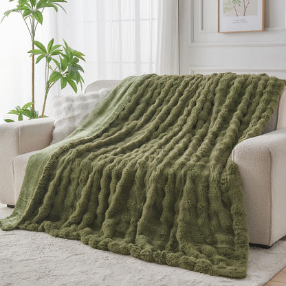 Lotus Karen Faux Fur Throw Blanket Dark Green - 800 GSM Bubble Rabbit Fluff Blanket for Couch Bed Sofa,Softest Fluffy Fuzzy Cozy Blanket,Thick Furry Plush Shaggy Warm Blankets for Women,60x80 Inches