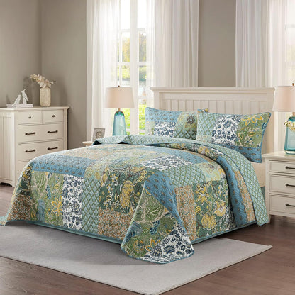 NEWLAKE Cotton Patchwork Bedspread, 3-Piece Bedding Quilt Set with Real Stitched Embroidery, Reversible Matelasse Bed Coverlet Set,Green Farmhouse Garden,King Size