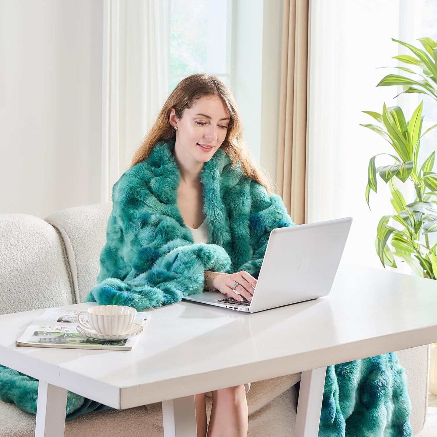 Lotus Karen Faux Fur Throw Blanket Tie-Dye Green - Big Bubble Rabbit Fluff Blanket for Couch,Small Fluffy Fuzzy Cozy Blanket,Thick Furry Plush Shaggy Blankets,60x80 Inches