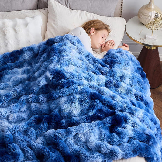 NEWCOSPLAY Faux Fur Twin Blanket Indigo Luxury Fluffy Thick Warm Bubble Blanket for Couch Sofa Bed 700GSM (Indigo, Twin(60"x80"))