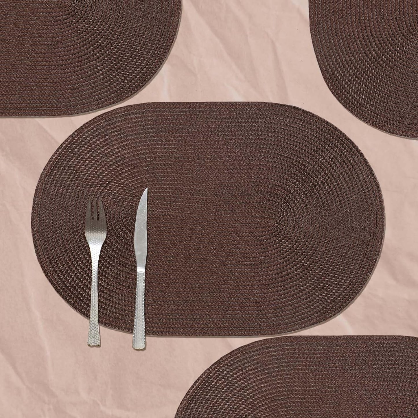AHHFSMEI Placemats Set of 4 for Dining Table Washable Woven Vinyl Non-Slip 18x12 inches Placemat Heat-Resistant Durable Table Mats for Dining Table Easy to Clean (Oval Brown, 4)