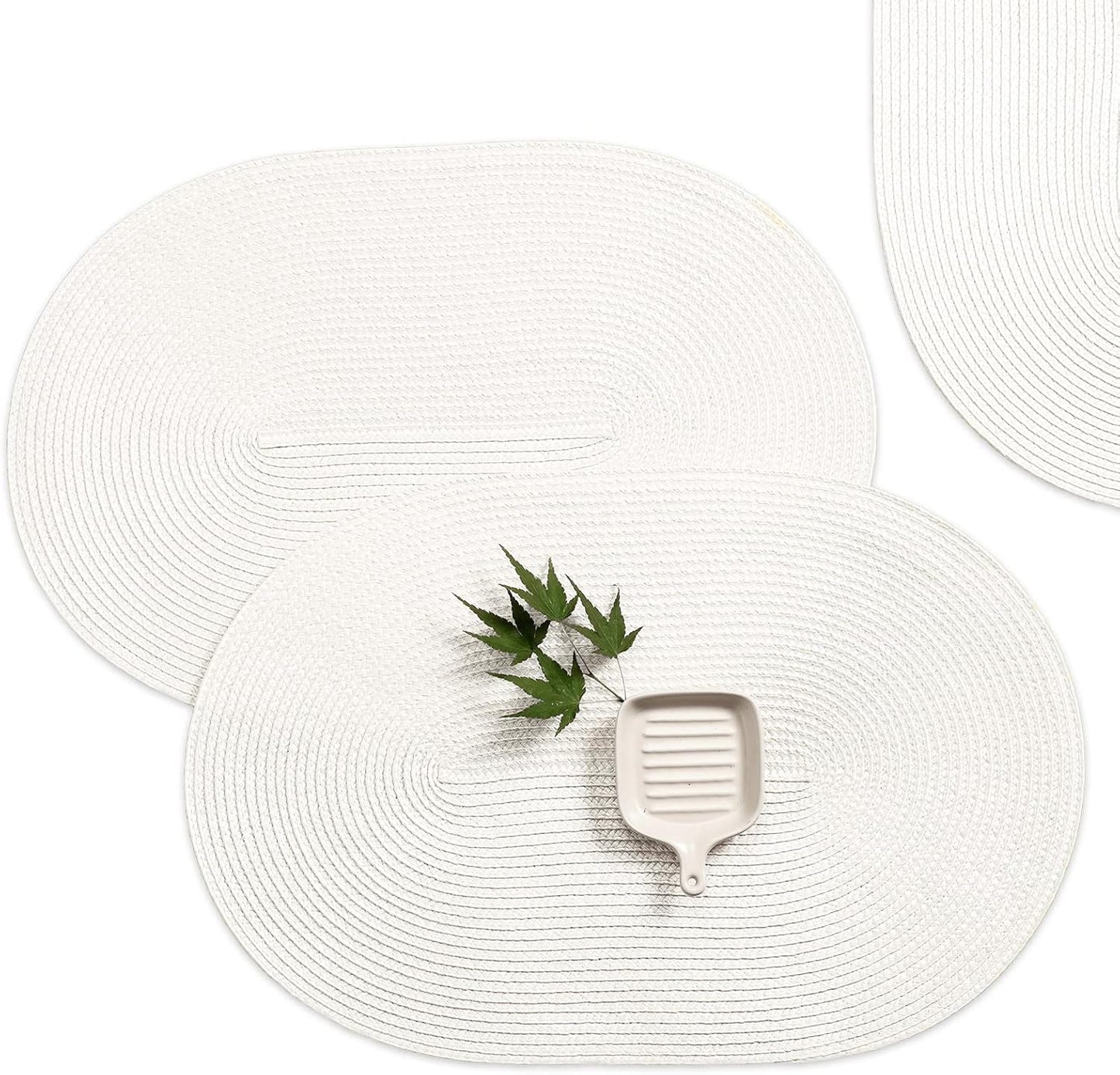 AHHFSMEI Placemats Set of 4 for Dining Table Washable Woven Vinyl Non-Slip 18x12 inches Placemat Heat-Resistant Durable Table Mats for Dining Table Easy to Clean (Oval White, 4)