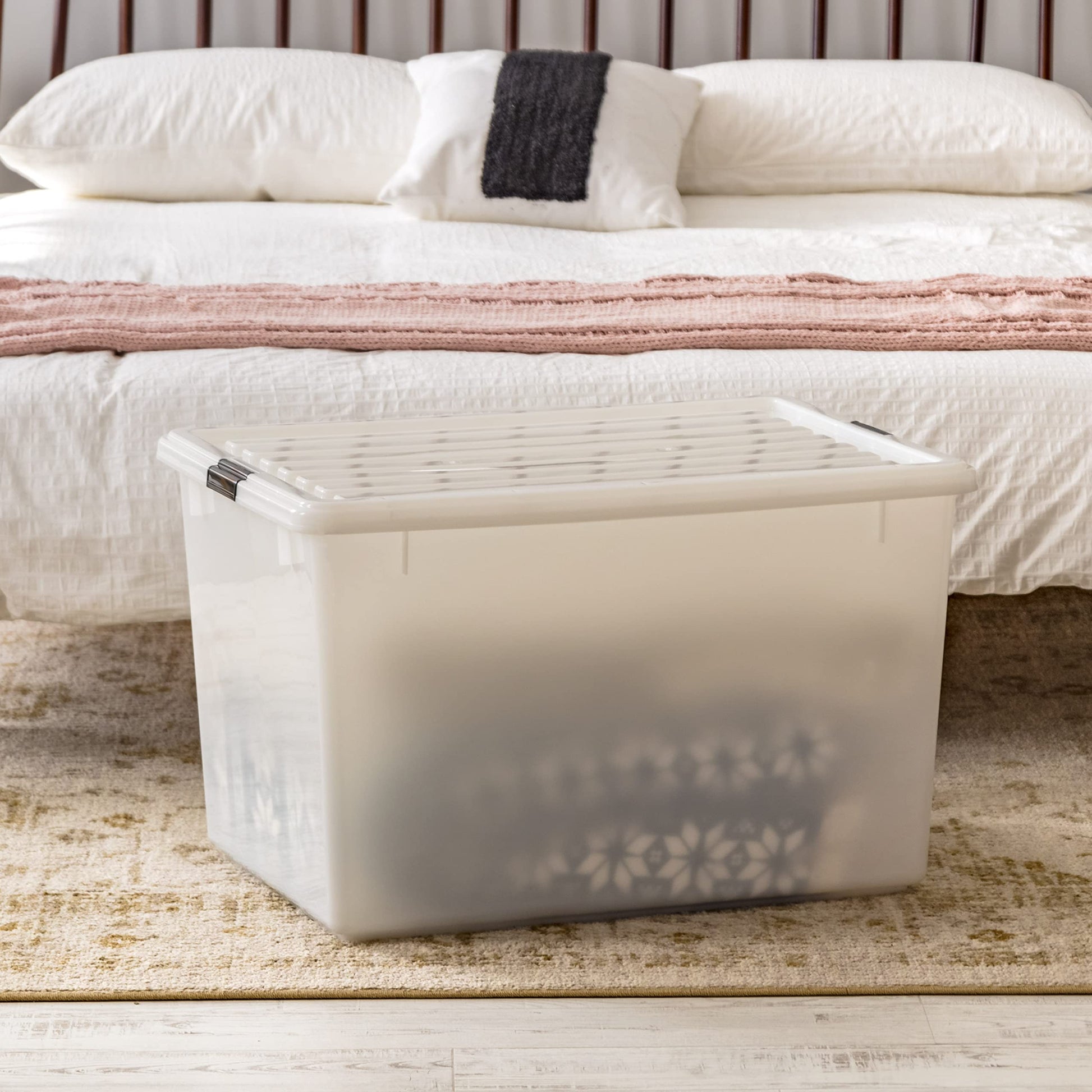 IRIS USA 3-Pack 144 Qt Stackable Storage Bins with Lids, Pearl