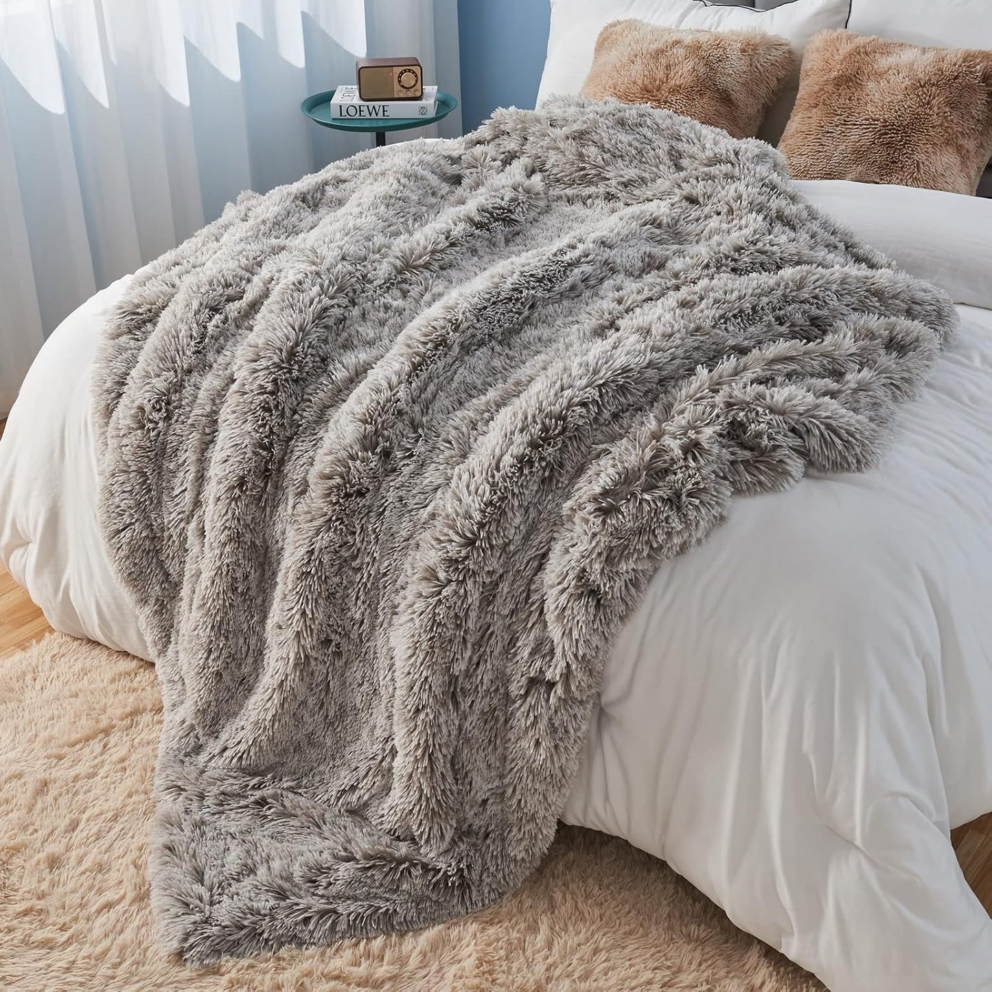 GONAAP Fuzzy Faux Fur Throw Blanket Twin Size Frosty Grey Super Soft Cozy Plush Fuzzy Shaggy Blanket for Couch Sofa Bed (Frosty Grey, Twin(60"x80"))