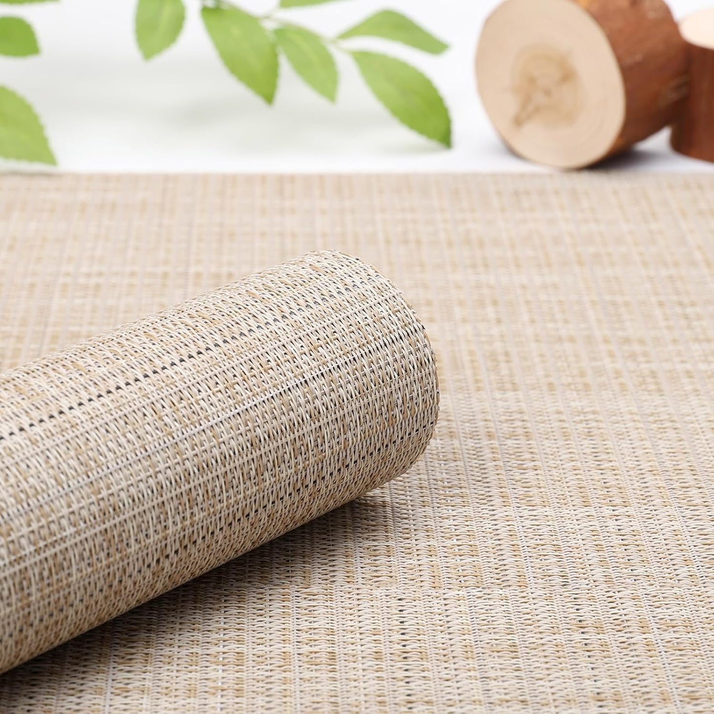 Myir JUN Placemats Set of 4, Vinyl Woven Placemats Place Mats Indoor Set of 4 Washable Table Mats Non-Slip Place mats for Dining Table (Beige, Set of 4)