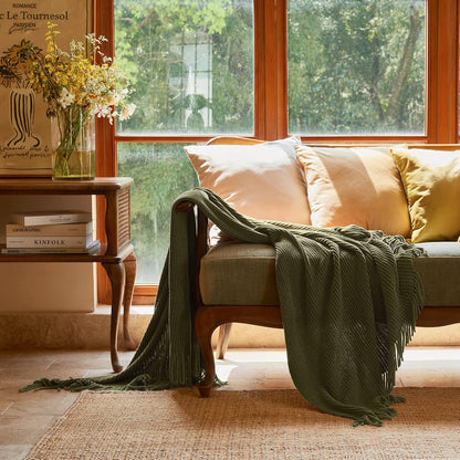 lifein Throw Blanket for Couch, Soft Green Boho Decor Bed Throw,Cozy Knitted Chenille Farmhouse Lightweight Throw for Spring(Olive Green,50 * 60")