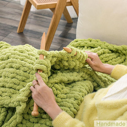 WESHIONGOO Chunky Knit Blanket Throw Knitted Throw Blankets for Couch Bed Fluffy Soft Blanket with Jumbo Chenille Yarn Thick 100% Handmade (Lime Green, 40"×40")