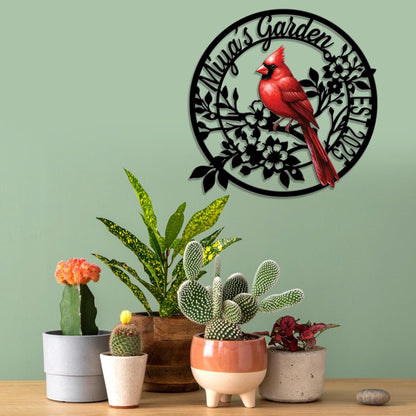 Personalized Name Garden Cardinal Metal Signs with Stake, Custom Family Name Yard Decor for Outdoor Outside, Cardinal Lawn Patio Stake Gardening Enthusiasts Grandmothers Gift