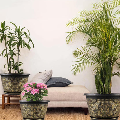 4 Pack 16 Inch Planter,Large Plastic Flower Pots Outdoor Indoor with Drainage Holes & Trays, Retro Antique Imitation Decorative Garden Plant Pots Outdoor for Houseplants