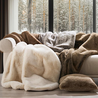 Luxury Soft Faux Chinchilla Fur Throw Blanket for Couch, Warm Thick Heavy Winter Throw Blanket 1220GSM for Bed, Fluffy Cozy Mink Blanket with Reversible Velvet, Arctic White, 60"x80"