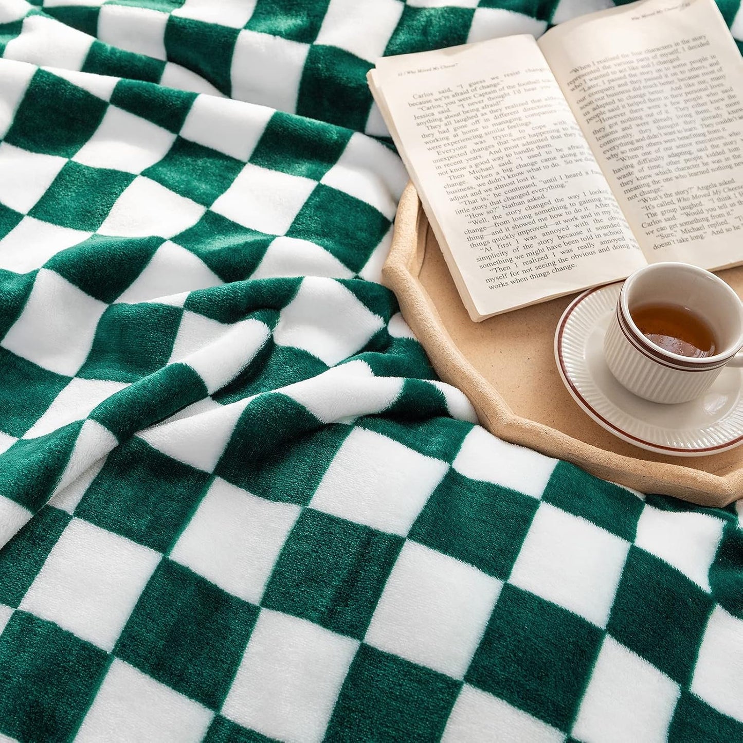 LOMAO Throw Blankets Flannel Blanket with Checkerboard Grid Pattern Soft Throw Blanket for Couch, Bed, Sofa Luxurious Warm and Cozy for All Seasons (Green, 60"x80")