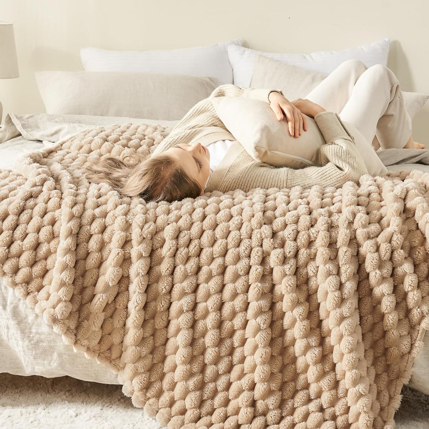 NEWCOSPLAY Super Soft Throw Blanket Brown Premium Silky Flannel Fleece 3D Clouds Stylish Jacquard Lightweight Bed Blanket All Season Use 350GSM (Brown, Throw(50"x60"))