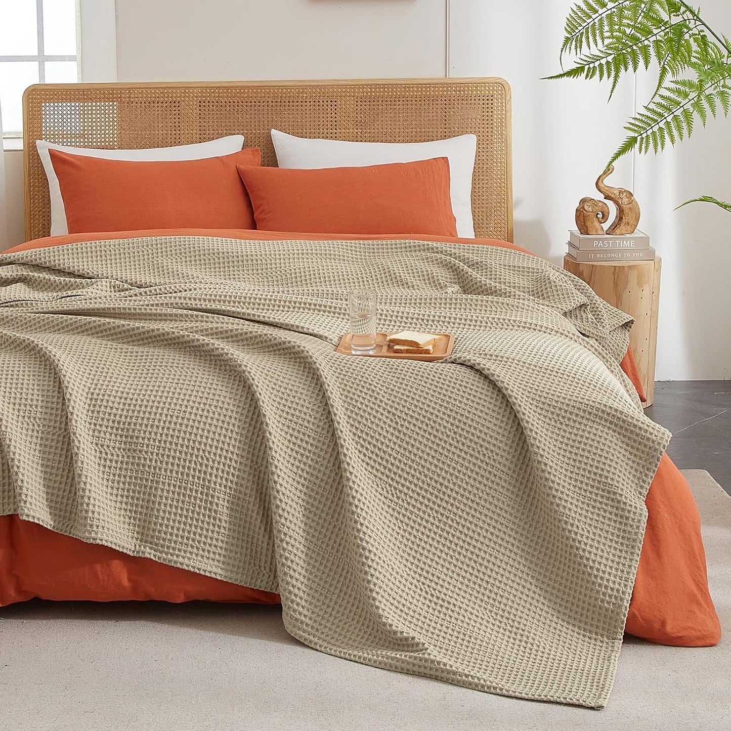 PHF Ultra Soft Waffle Weave Blanket King Size 104"x 90"- Washed Lightweight Breathable Cozy Woven Blanket for Bed - Aesthetic Decor for Couch Bedding Sofa Home Car - Khaki