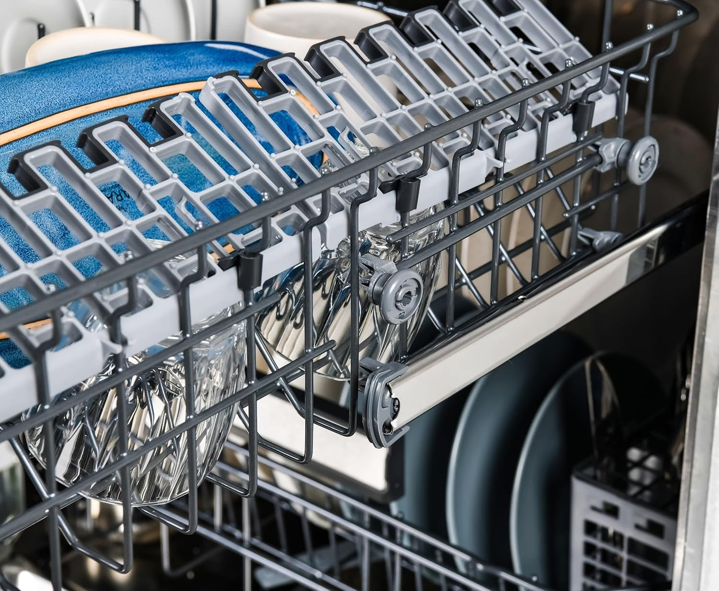 Kenmore 24" Built-in Stainless Steel Tub Dishwasher EasyFlex 3rd, SmartWash, UltraWash Plus, TurboDry, Adjustable Rack, Energy Star Certified, Fingerprint Resistant