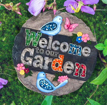 Spoontiques - Garden Décor - Dog Crossing Stepping Stone - Decorative Stone for Garden