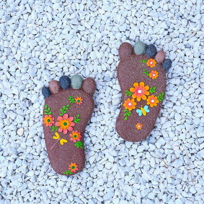 Stepping Stones Outdoor - Garden Decorative Stones for Patio, Deck, Garden or Sidewalk Home Decor Footprint Shaped Stepping Stones Set of 2 （Dark Brown）