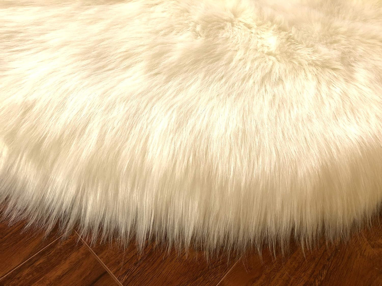 LAMBZY Faux Sheepskin Hypoallergenic Free Shape Silky Shag Rug, Luxury Shaggy Plush Carpet for Bedrooms Rugs Living Room Kids Rooms Sofa Floor, Duo Decto 12 Pelts 6'x12' Cream