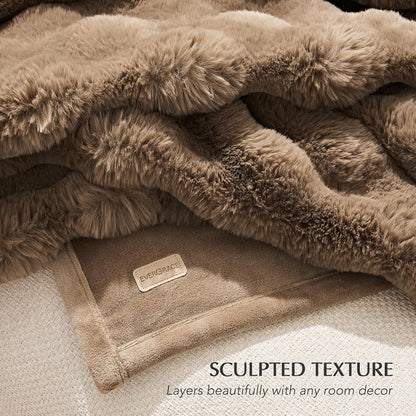 EVERGRACE Ultra Soft Luxury Fluffy Faux Rabbit Fur Throw Blanket, Thick Warm Fuzzy Blankets for Bed, Cozy Plush Reversible Blanket for Couch, Chair, Sofa, Natural Tan, 50x60 Inches, 870 GSM
