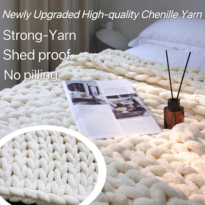 Maetoow Chenille Chunky Knit Blanket Throw （40×50 Inch）, Handmade Warm & Cozy Blanket Couch, Bed, Home Decor, Soft Breathable Fleece Banket, Christmas Thick and Giant Yarn Throws, Cream