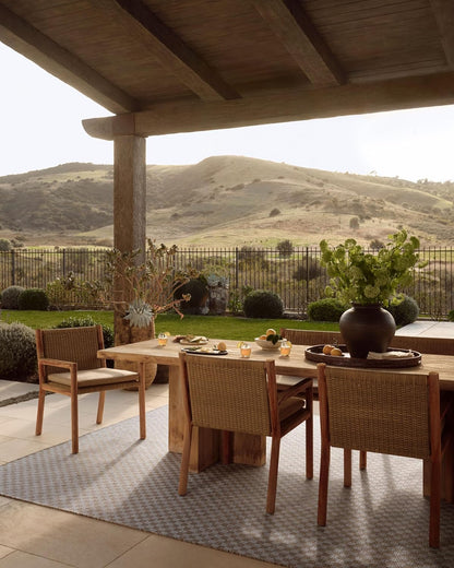 Loloi Amber Lewis Topanga Collection TOP-02 Natural/Silver 3'-11" x 5'-11" Indoor/Outdoor Accent Rug