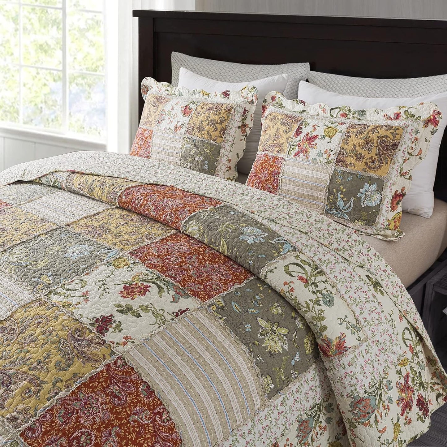 NEWLAKE Cotton Patchwork Bedspread, 3-Piece Bedding Quilt Set with Real Stitched Embroidery, Reversible Matelasse Bed Coverlet Set,Floral Paisley Grid with Lace,Queen Size