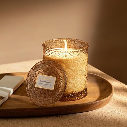 LA JOLIE MUSE Amber and Sandalwood Scented Candle | Santal Himalayen Candle | 6oz Luxury Soy Candle | Clean Burn & Long-Lasting | Gift-Ready for Hosts & Gatherings | Elegant Home Décor