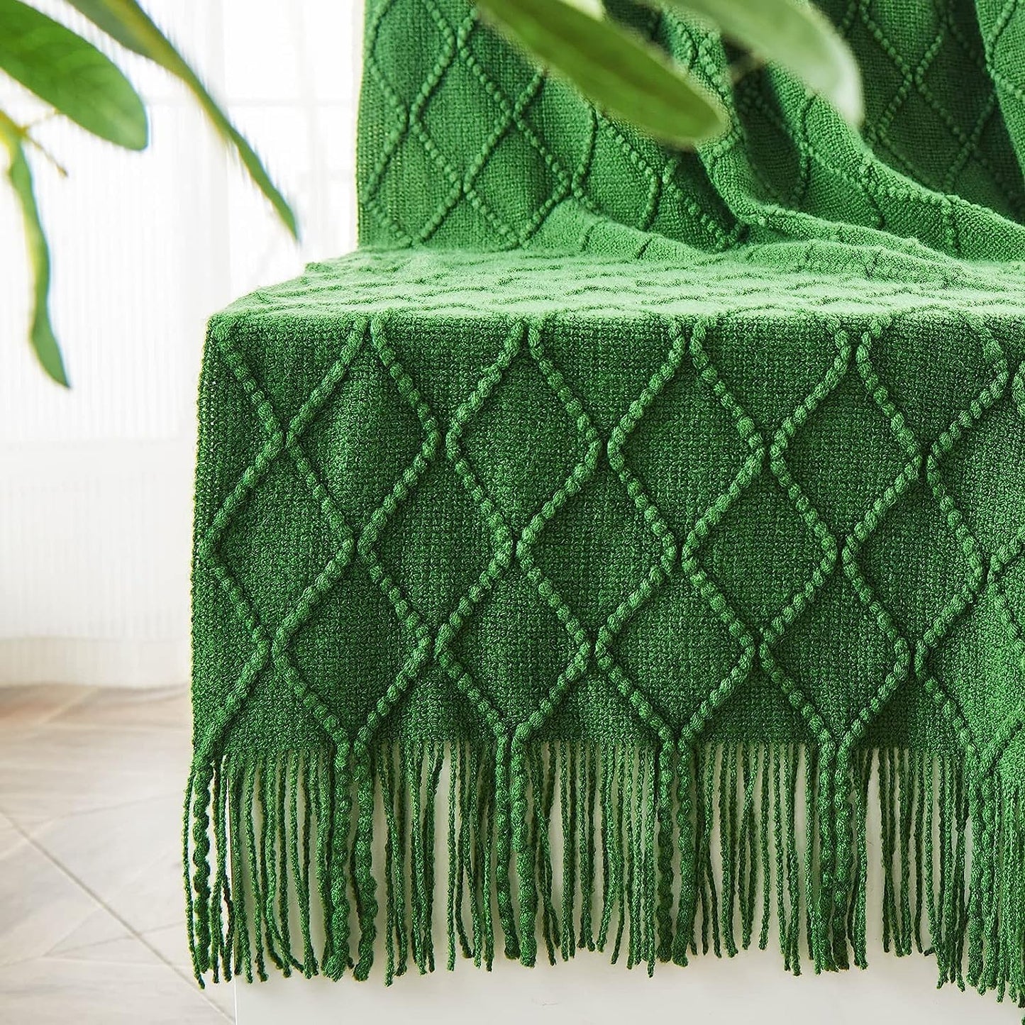 inhand Green Christmas Throw Blanket for Couch and Bed, Birthday Gifts for Women Teen Girl Friend Home Decor Knitted Twin Size Blanket, Outdoor Lightweight Farmhouse Warm Woven Decorative, 60"x80"