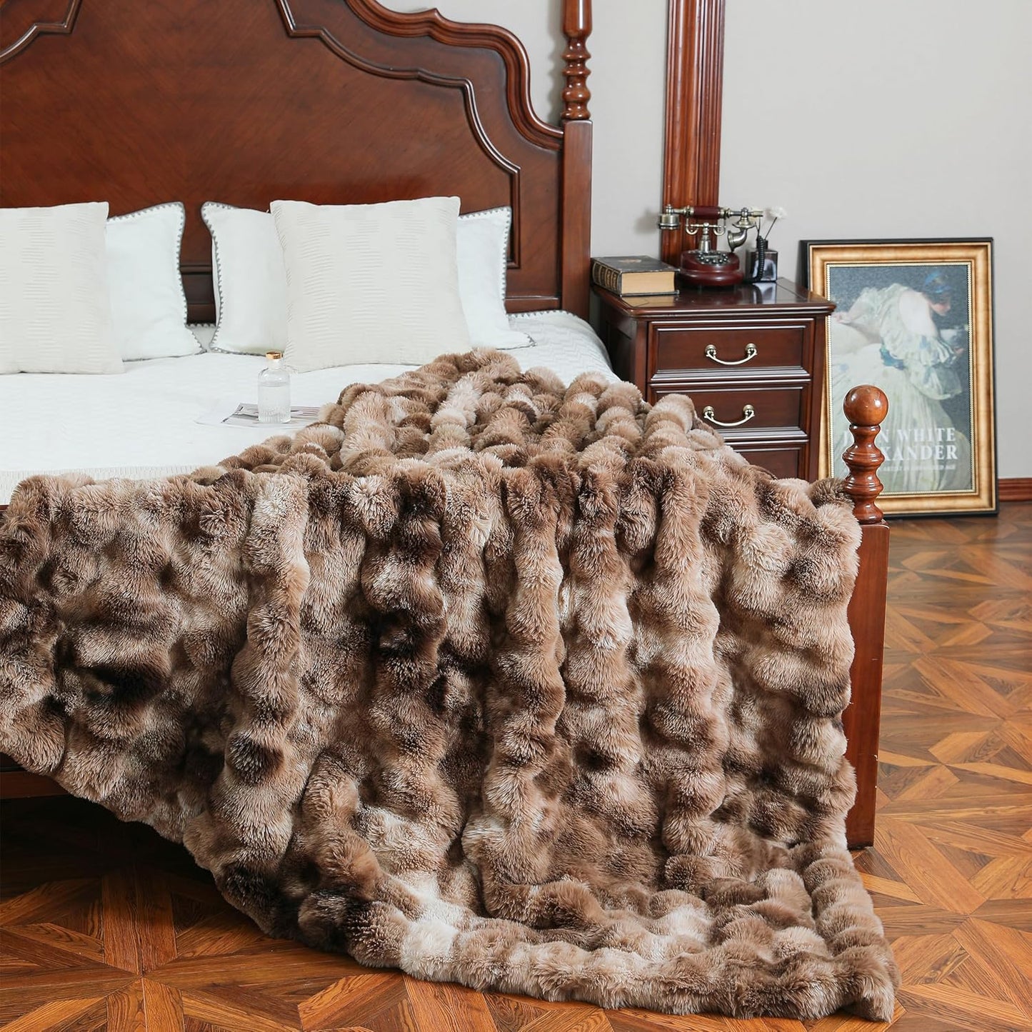 UKELER Plush Furry Throw Blanket Large Super Soft Fluffy Blankets Throws for Bed, Couch, Sofa, Office, Camping Plush Shaggy Faux Fur Blanket 60''x80'' Brown