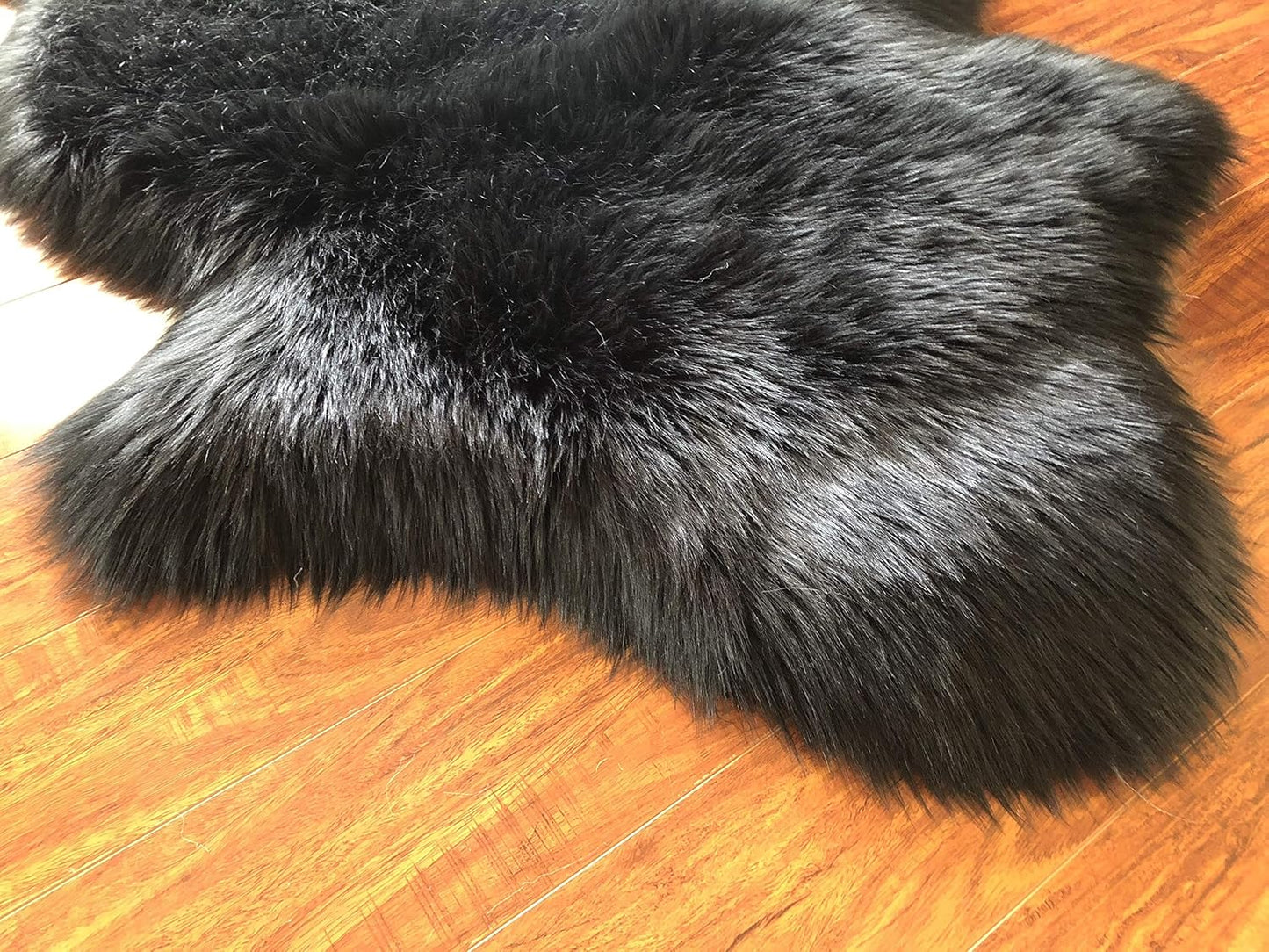 LAMBZY Faux Sheepskin Hypoallergenic Free Shape Silky Shag Rug, Luxury Shaggy Silky Plush Carpet for Bedrooms Rugs Living Room Kids Rooms Sofa Floor Rugs (Single 2'x3',60x90cm, Black)