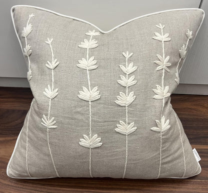 VAGMINE Hand Embroidered Daisy Accent Throw Pillow Cover - 18x18 Inches Square - 100% Linen Natural Decorative Cushion Cover for Couch, Sofa, Bed - Textured Embroidery - Boho Floral Home Décor