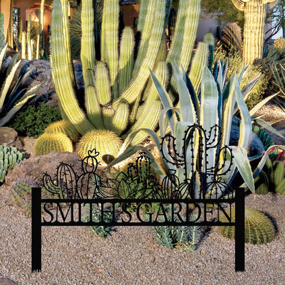 Personalized Cactus Metal Garden Sign, Large Garden Decoration Metal Sign with Stakes, Custom Gardener Family Name Sign, Cactus Decor for Outdoor, Patio Decorative, Yard Art, New Home Gift