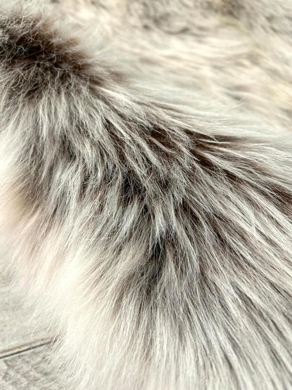 LAMBZY Faux Sheepskin Super Soft Hypoallergenic Free Shape Silky Shag Rug, Luxury Shaggy Plush Carpet for Bedrooms Living Kids Room Sofa Rugs (Brown with Beige Tips, Single 2'x3')