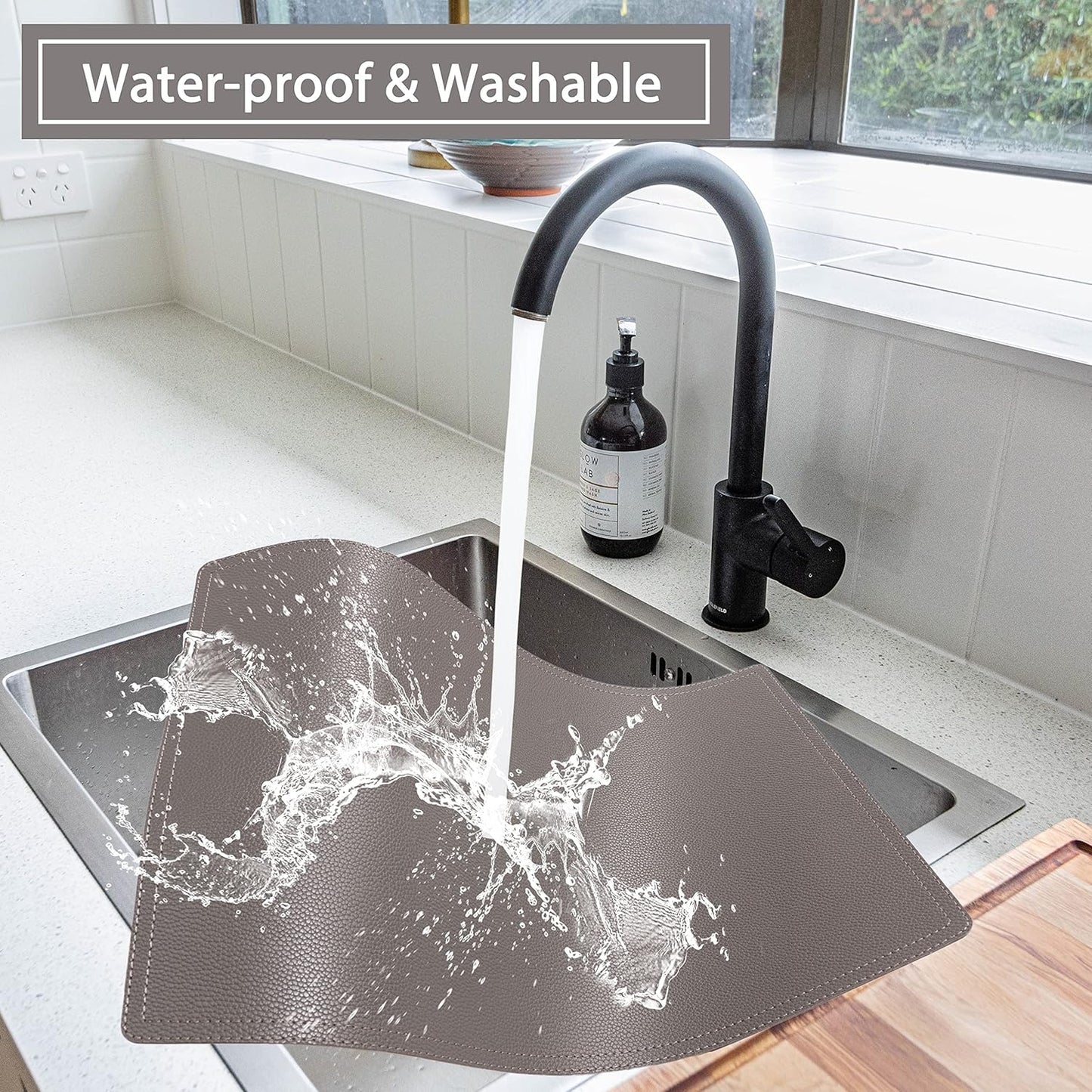 Set of 8 Faux Leather Placemats, PU Mats - Waterproof, Stain & Heat Resistant, Non-Slip, Easy to Clean for Kitchen, Dining, Conference Tables